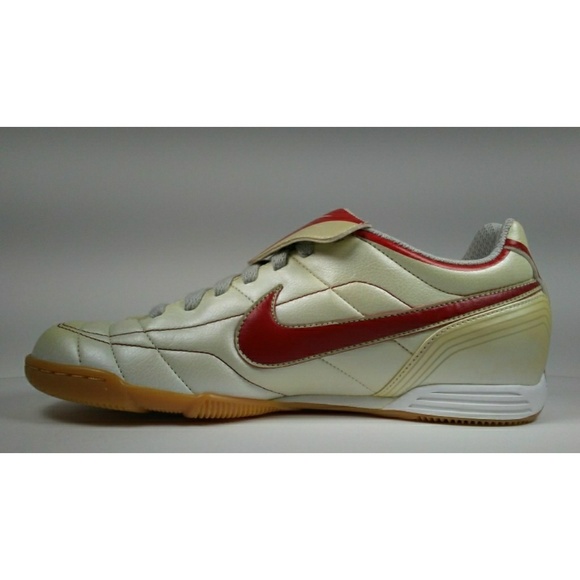 nike tiempo 2005